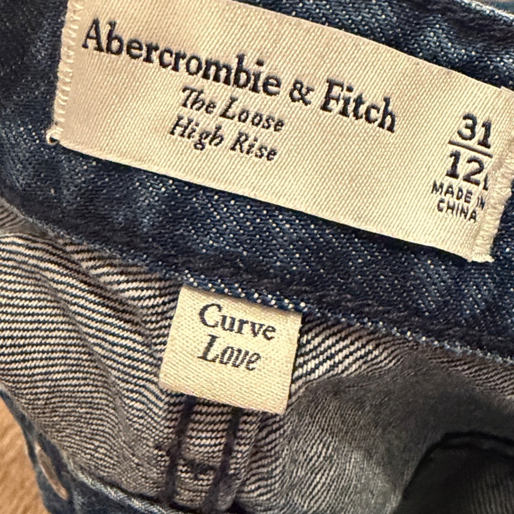 Abercrombie Women’s Curve Love High Rise Loose Blue Jeans Denim size 31 x 32 - Picture 7 of 7